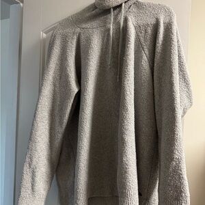 Gaiam Gray Sweater